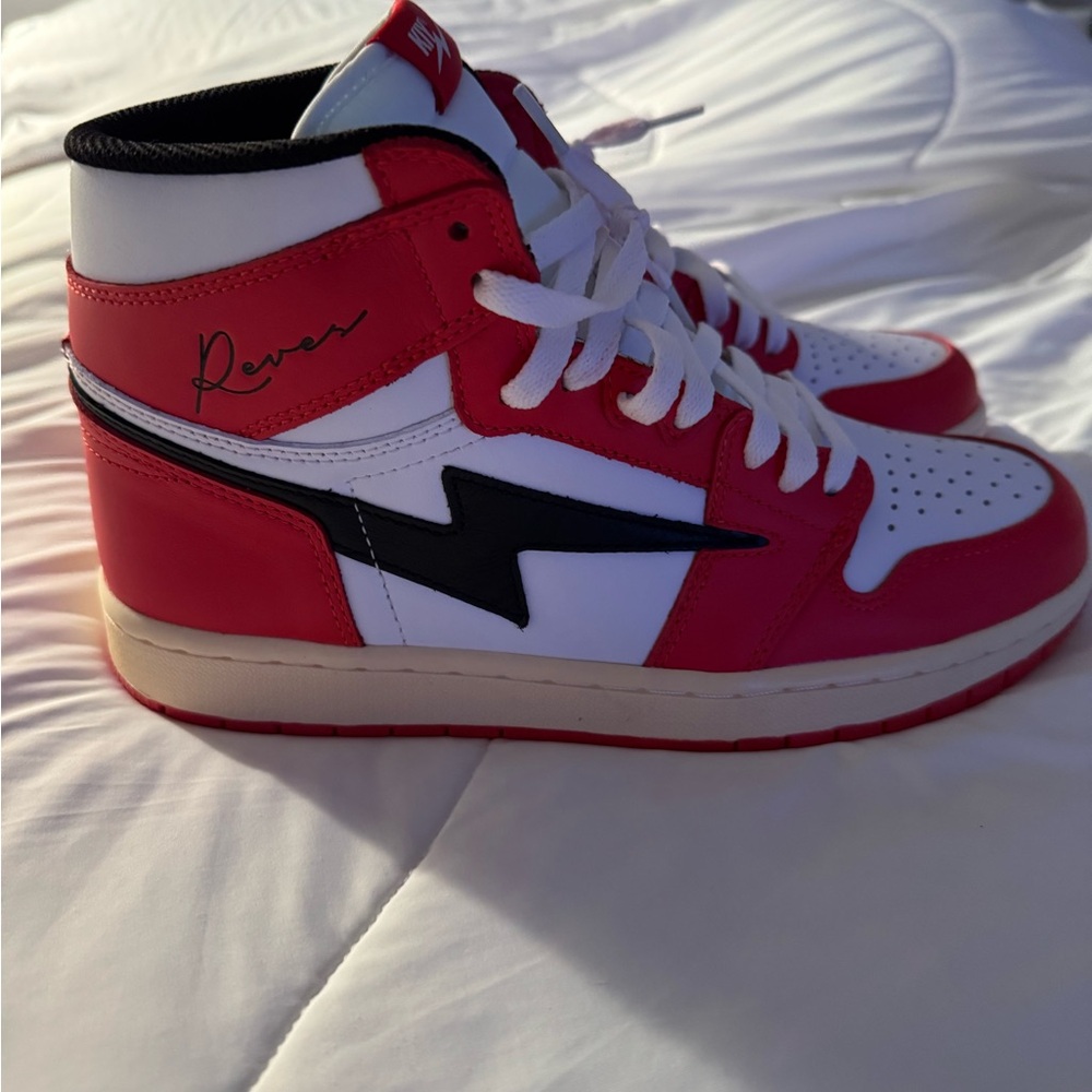 Kiy Studios Red and White High-Top Sneakers. Size 9.